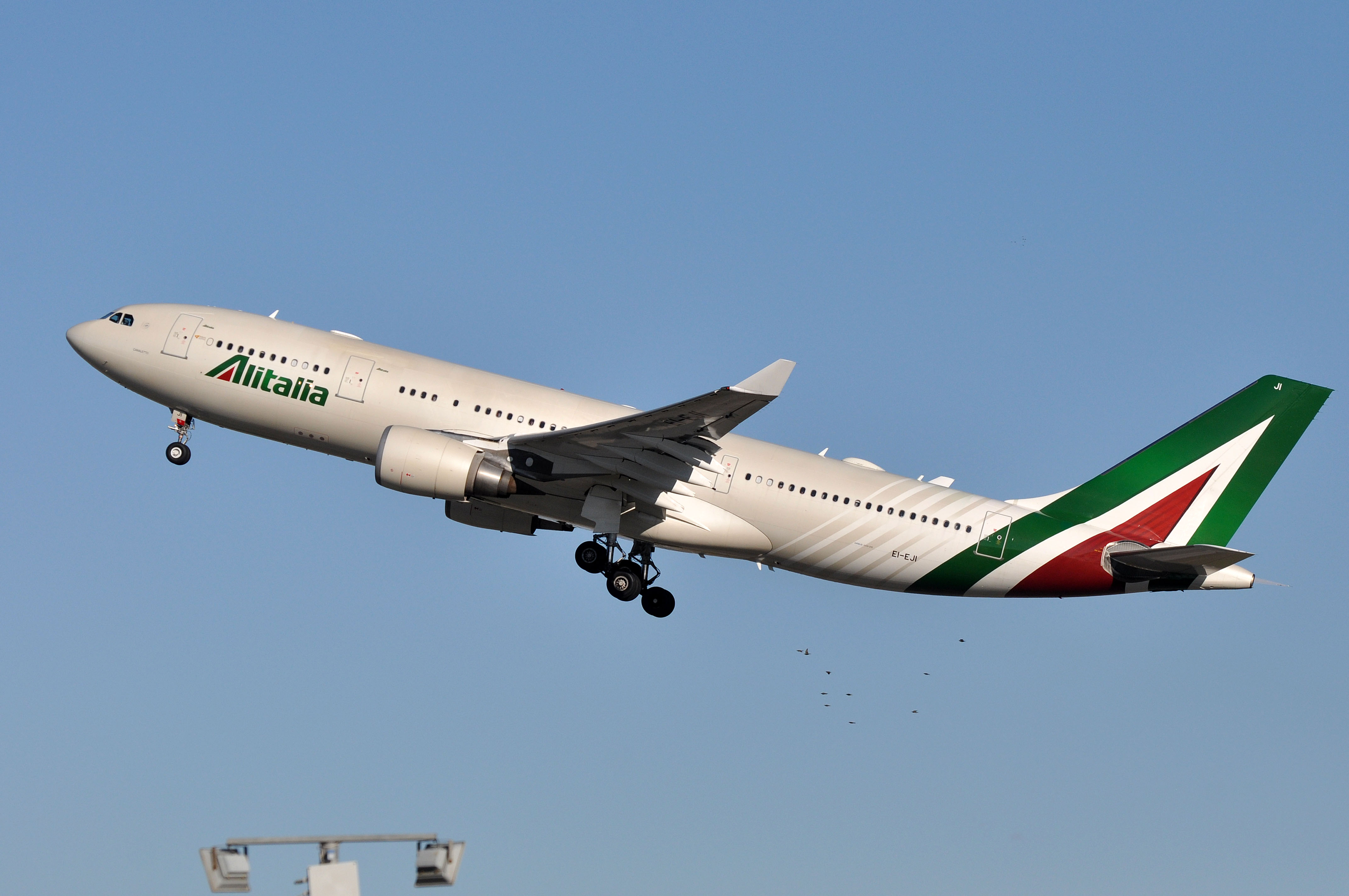 Alitalia Customer Service: an oxymoron or tautology?