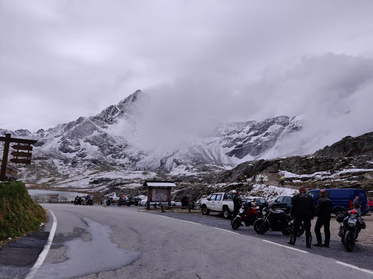 Snow near the Stelvio pass